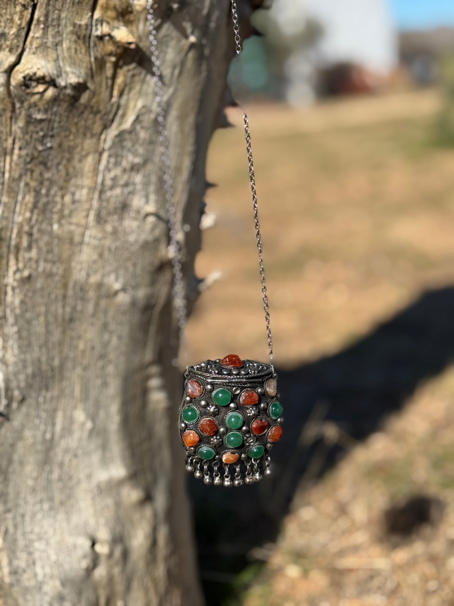 1970s Indian Sajai Metal Jade & Orange Agate Pill Box