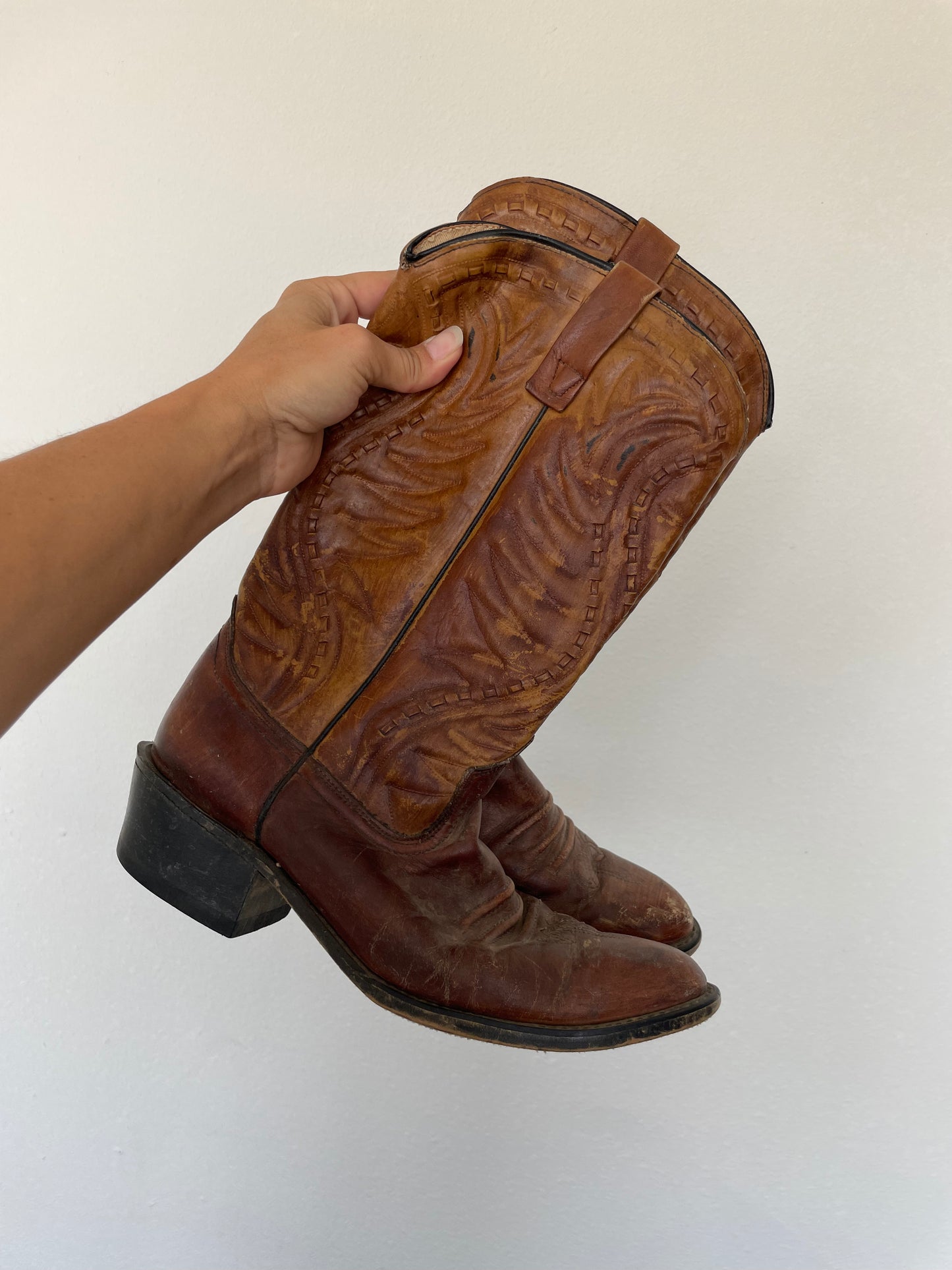 Vintage brown boots Sz 9ish?