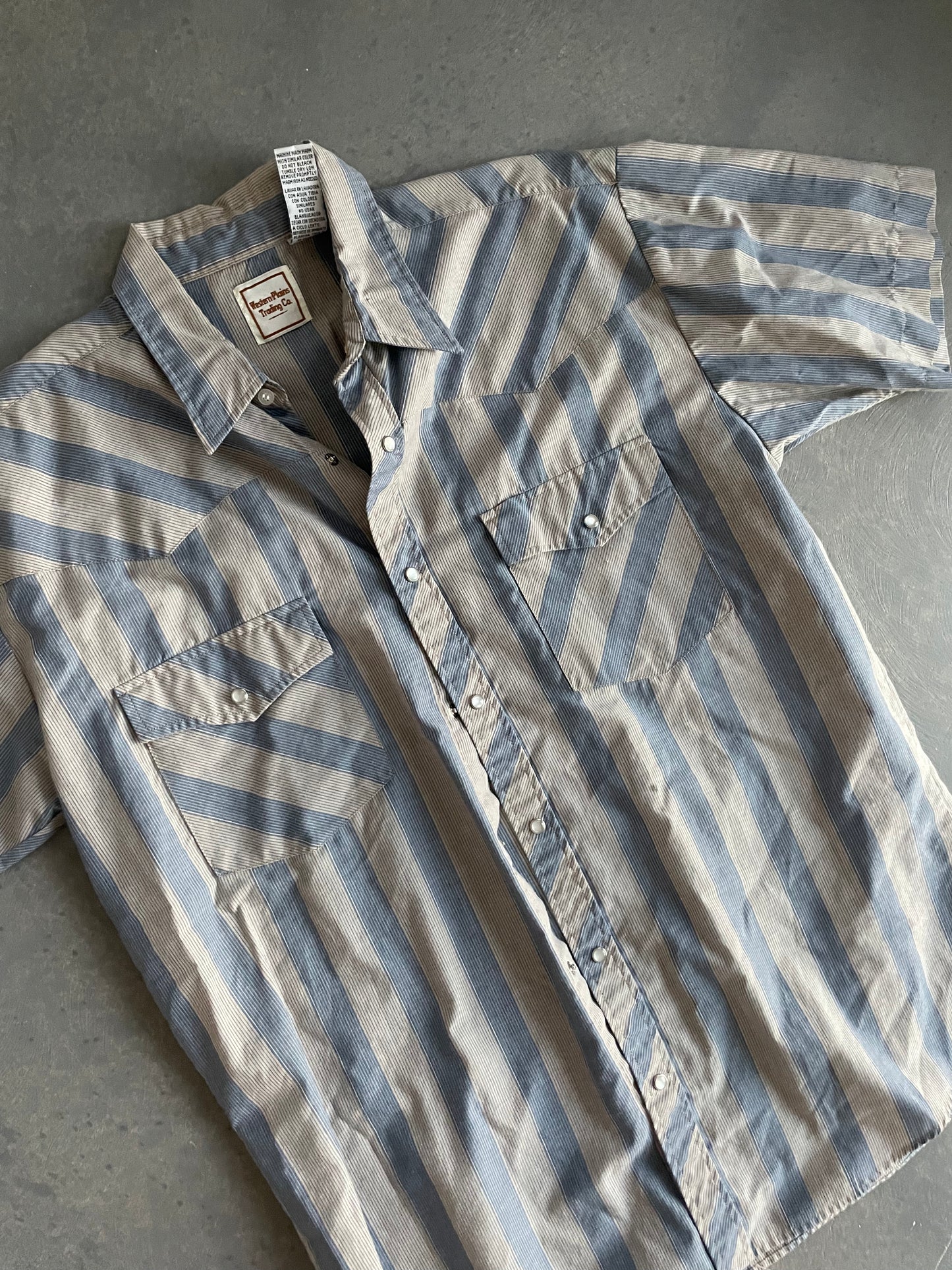 Western Plains Pearlsnap ShortSleeve Sz M