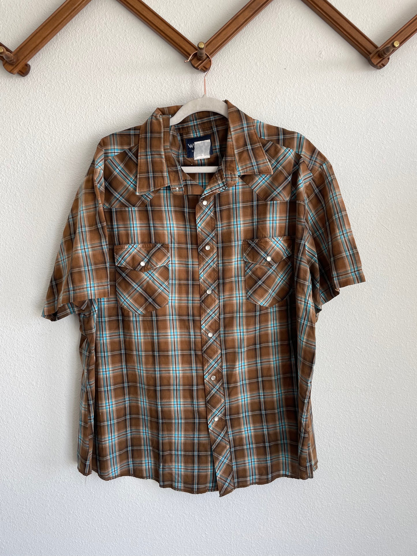 Wrangler brown shortie pearlsnap Sz XL