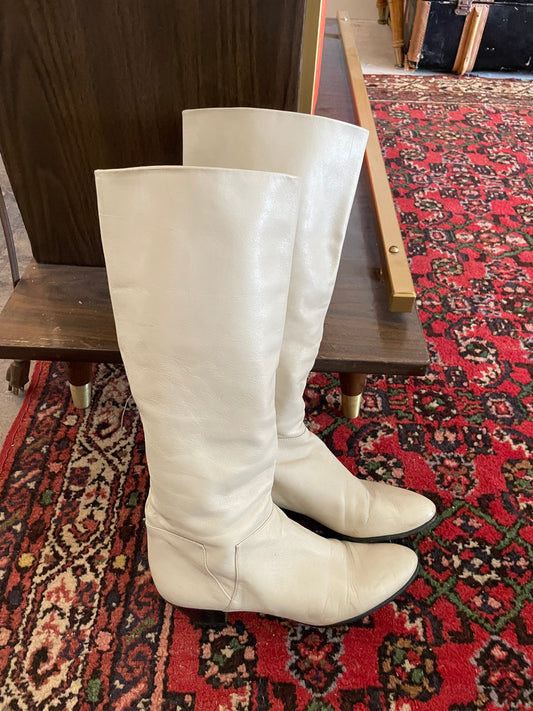 Vintage white leather boots Sz 7.5-8