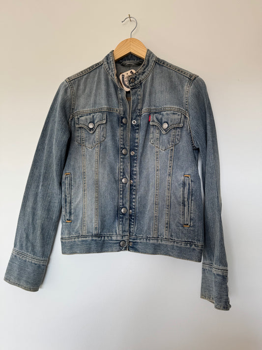 Levi’s denim jacket Sz M