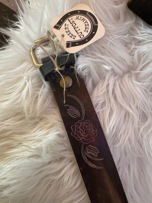 Floral leather belt