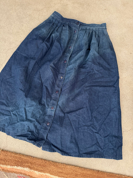 Vintage denim skirt Sz S / M