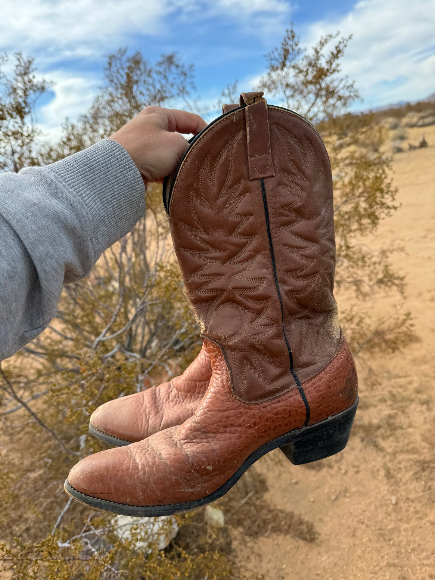 Vintage 2 Tone Boots Sz 10
